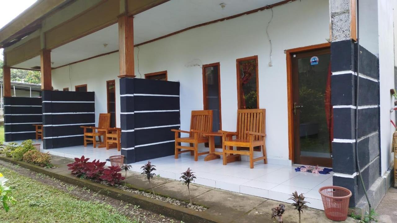 Tatasya Homestay Senaru Buitenkant foto