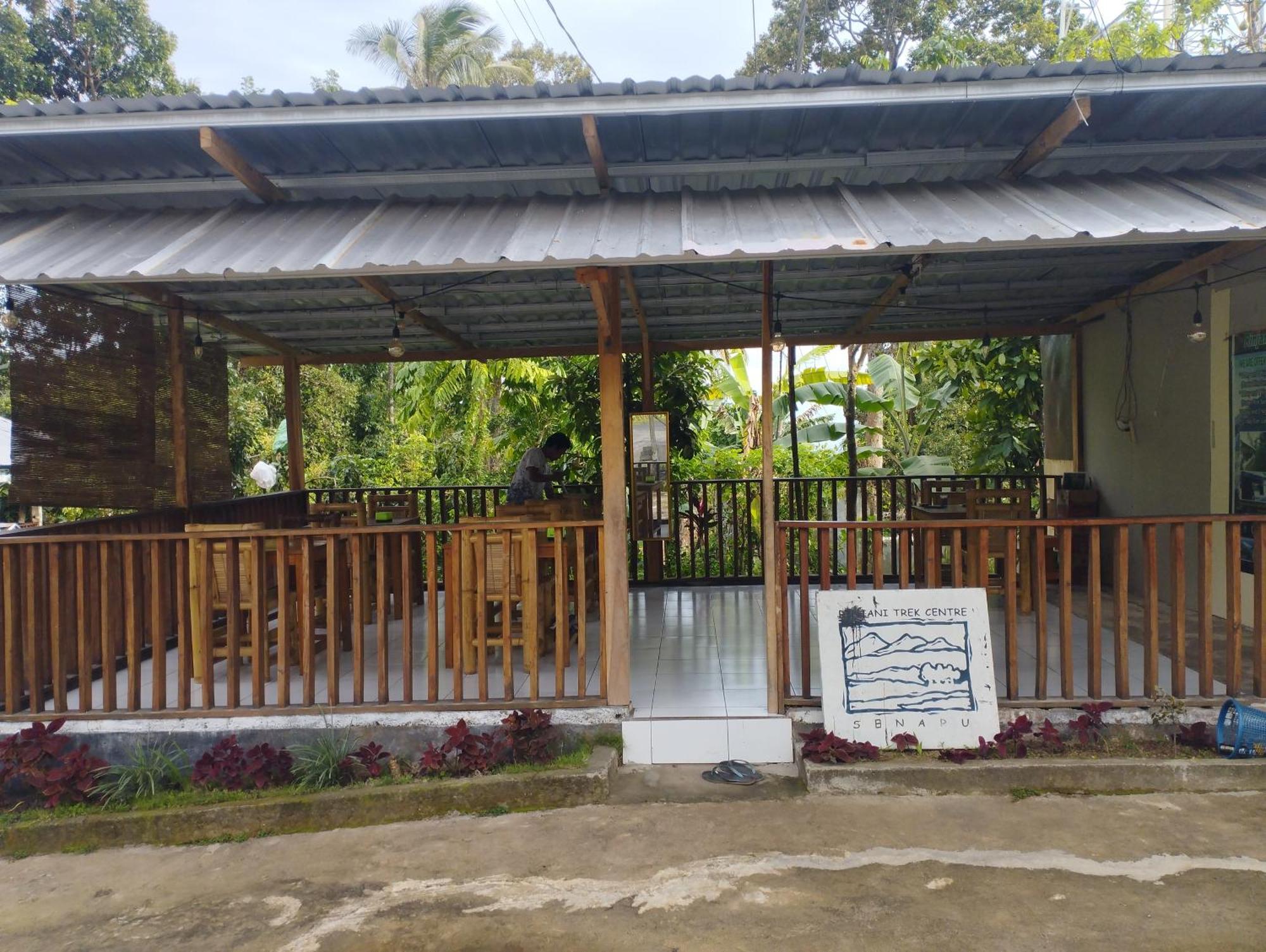 Tatasya Homestay Senaru Buitenkant foto