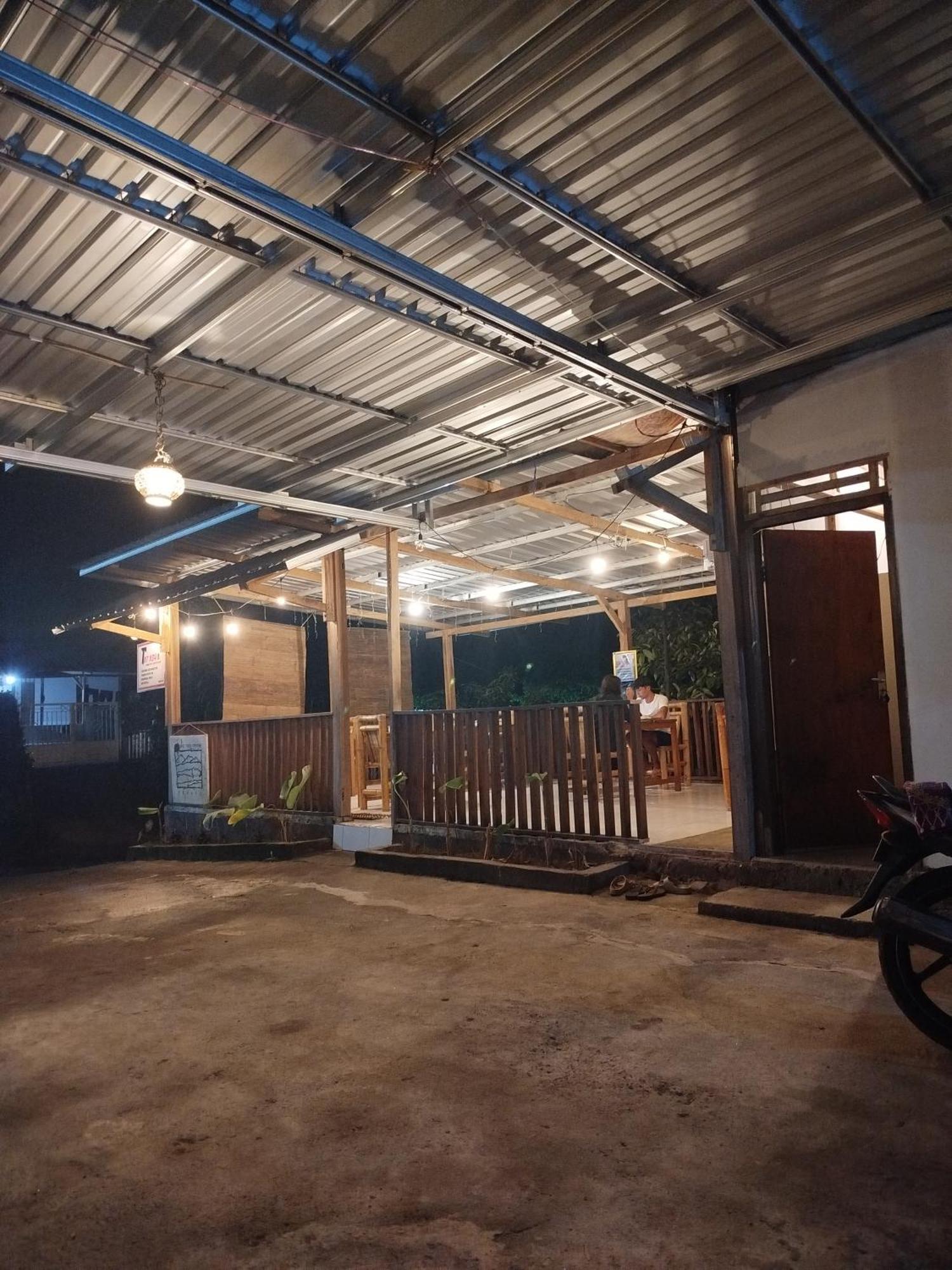 Tatasya Homestay Senaru Buitenkant foto