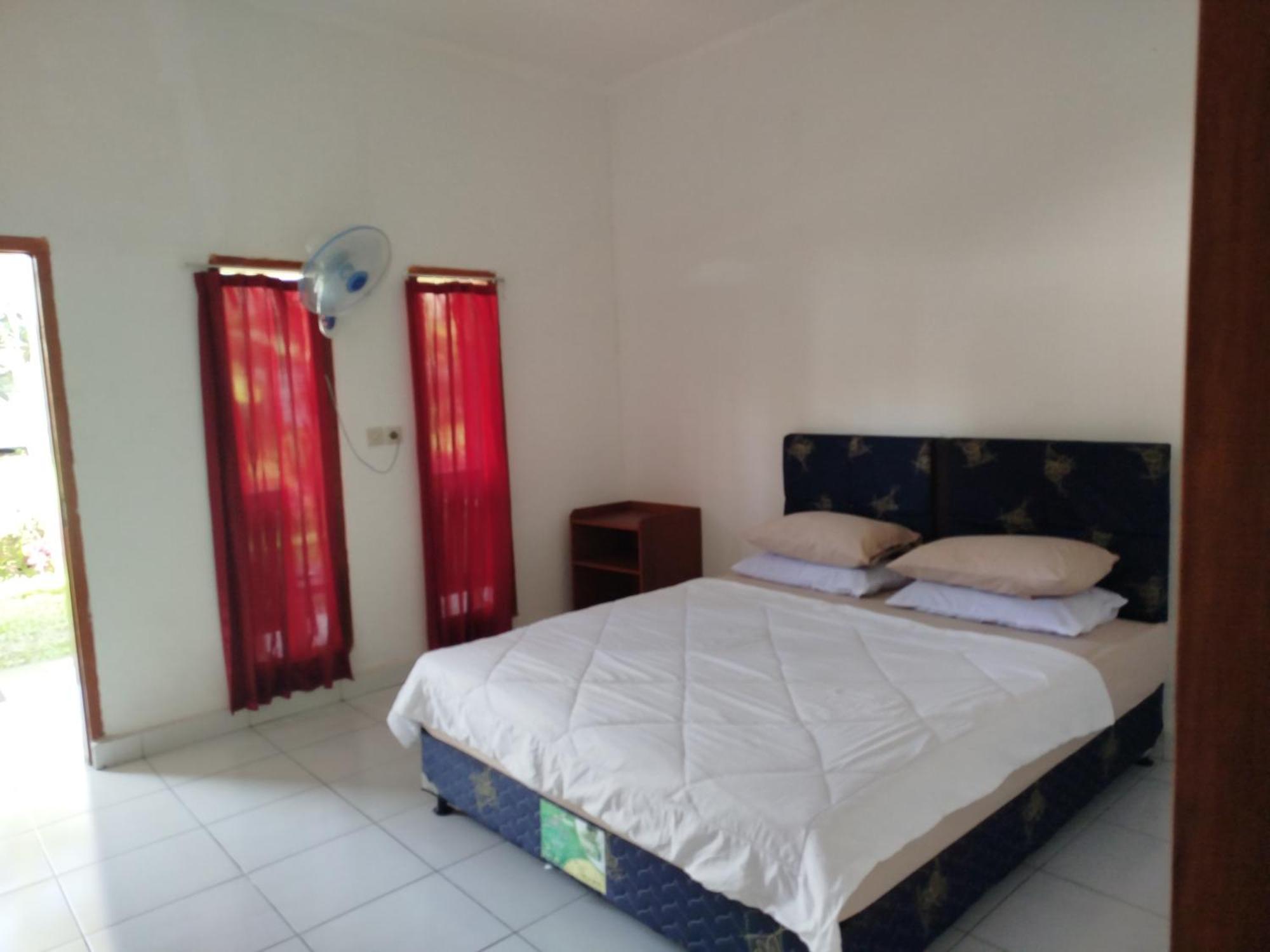 Tatasya Homestay Senaru Buitenkant foto